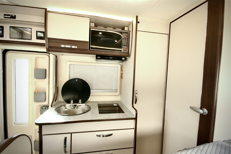 幸運(yùn)四葉草房車,旅行更舒適選擇 幸運(yùn)四葉草房車,旅行更舒適選擇