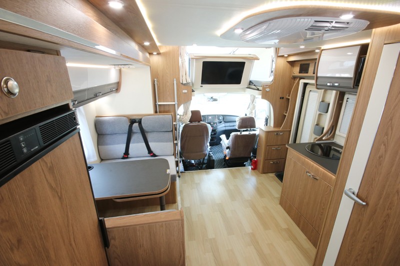 皮卡房車和依維柯房車你會(huì)選哪種？