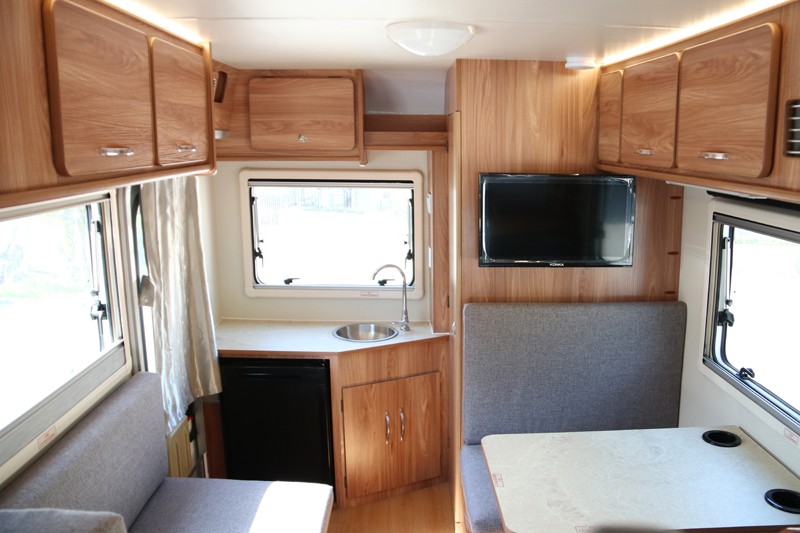 這個房車優(yōu)惠只有兩臺，力度還挺大