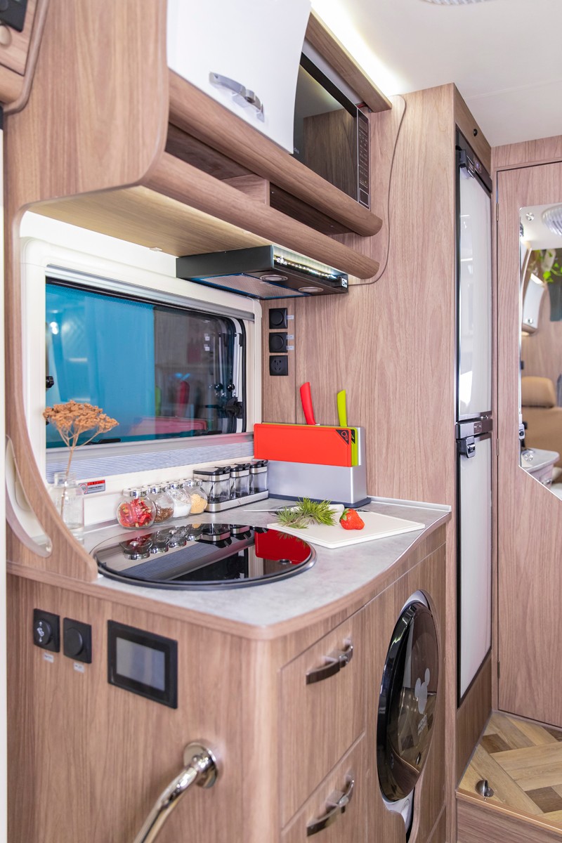 深度自駕,品質房車生活選這款 深度自駕,品質房車生活選這款