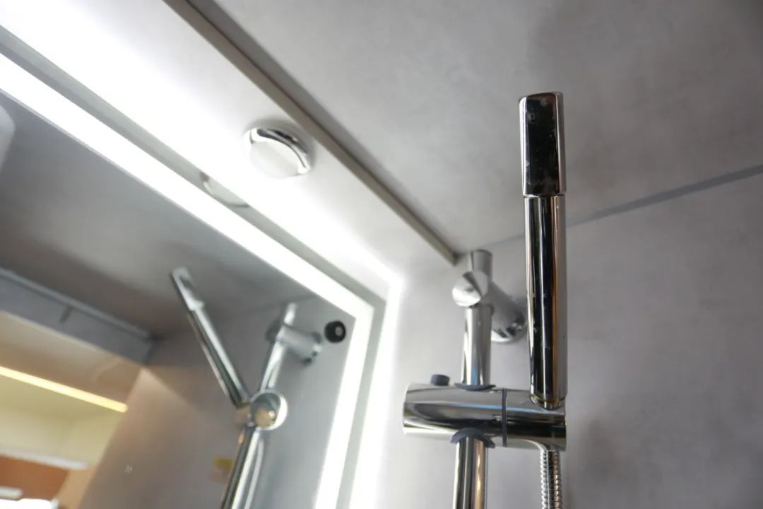 向“偽性價(jià)比”房車出擊,第五代塞拉維來(lái)襲! 向“偽性價(jià)比”房車出擊,第五代塞拉維來(lái)襲!